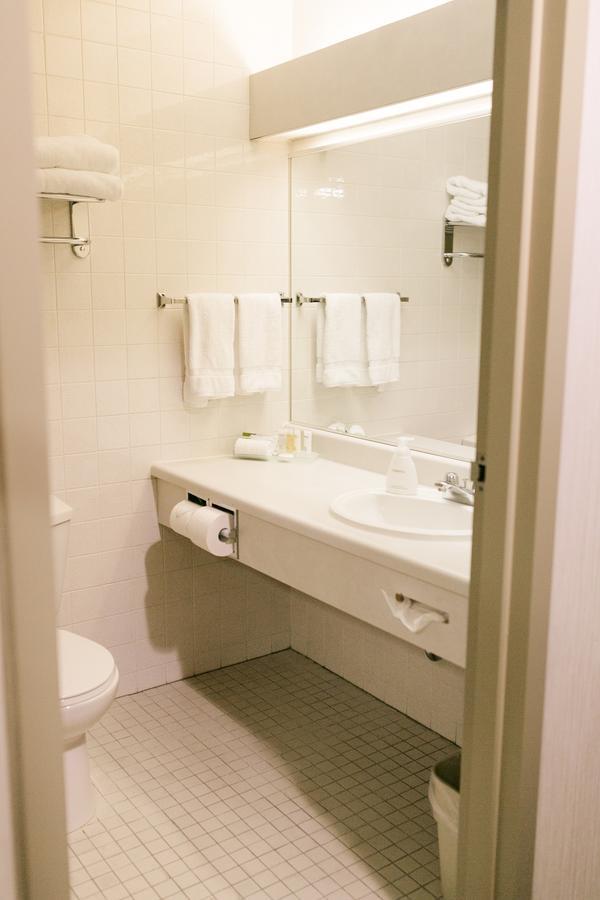 Victoria Inn Флин-Флон Экстерьер фото